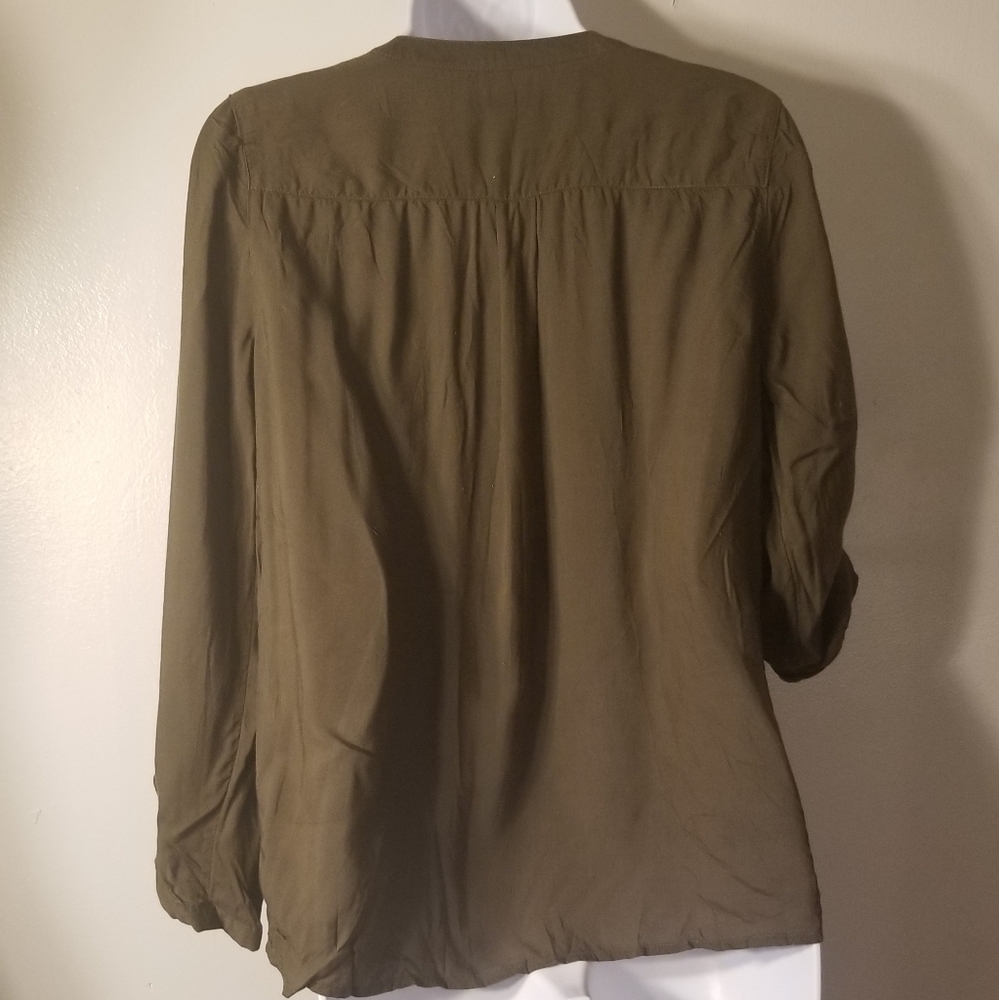 Gap Buttoned Collarless Blouse - image 5